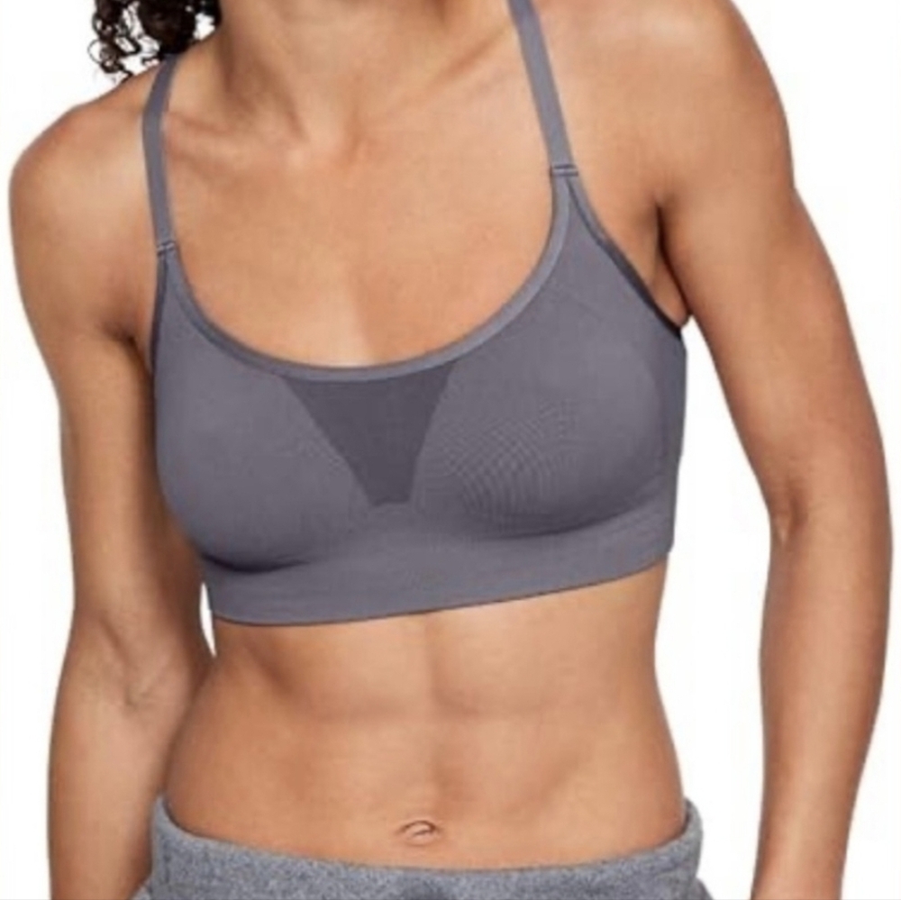 Under Armour seamless sports bra Size M